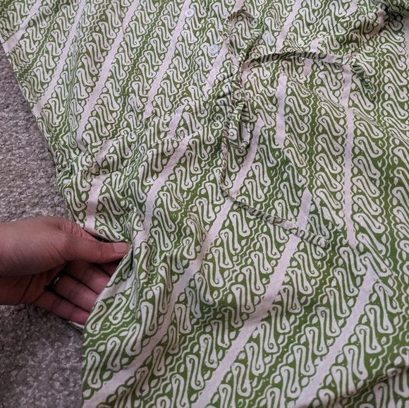 Batik Melati cinch waist sleeveless button jumpsuit olive green - Picture 6 of 16